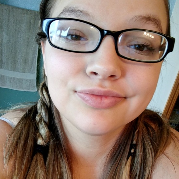 Meet your Posher, Cheyenne - Picture 8 of 8